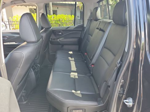 Used 2023 Honda Ridgeline RTL image 17