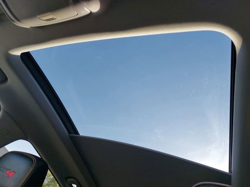 Used 2022 GMC Terrain AT4 image 29