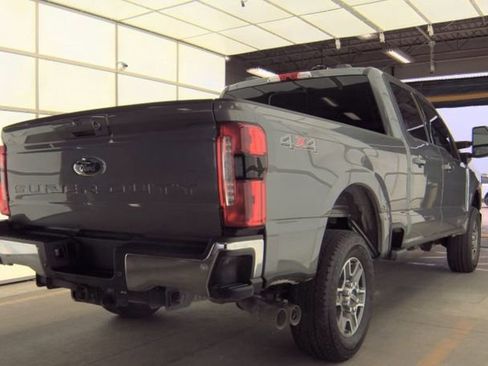 Used 2024 Ford F250 Lariat image 2