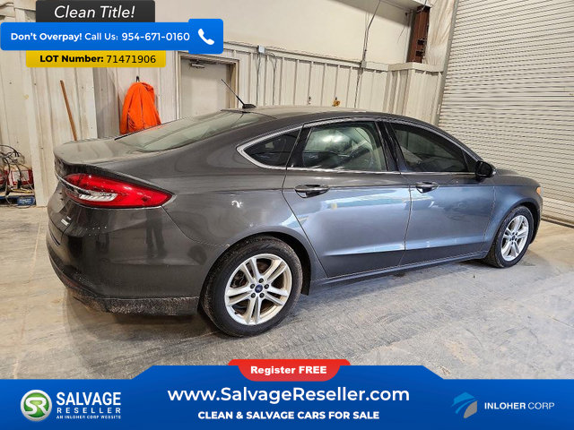 Used 2018 Ford Fusion SE w/ Fusion SE Technology Package FWD image 4