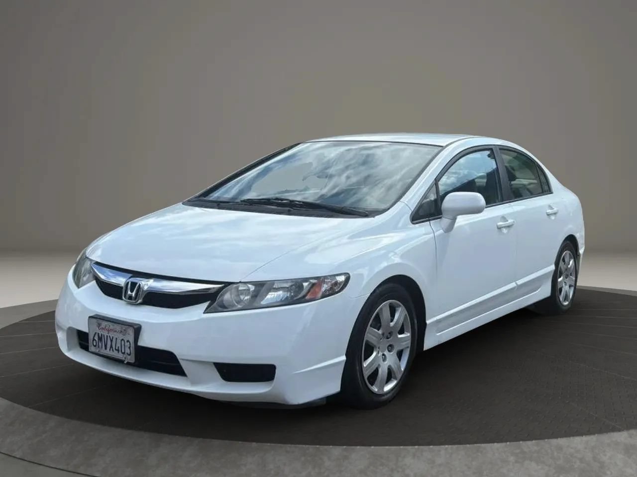 Used 2010 Honda Civic LX image 1
