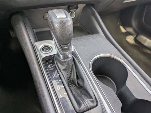 Used 2022 Nissan Altima 2.5 SV image 14