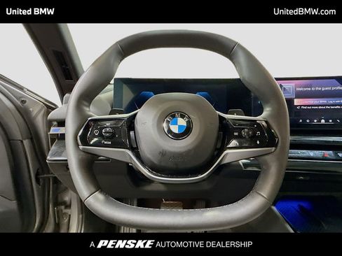 Used 2024 BMW 530i w/ Convenience Package RWD image 6
