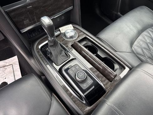 Used 2023 Nissan Armada Platinum image 25