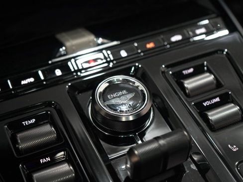 Used 2025 Aston Martin DBX 707 image 39