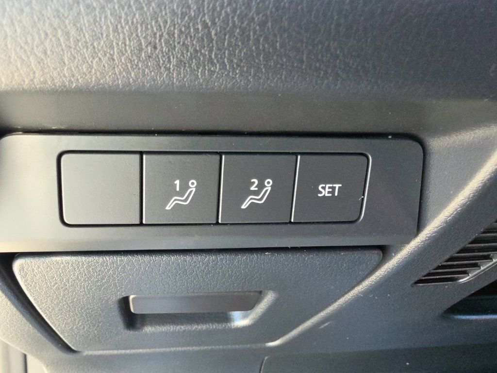 Used 2025 MAZDA CX-30 AWD 2.5 S w/ Preferred Package image 17