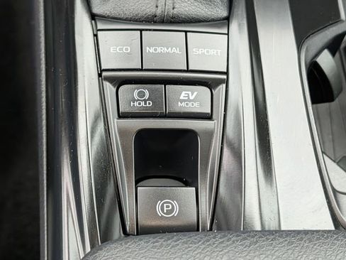 Used 2025 Toyota Camry LE FWD image 16