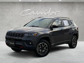 Used 2024 Jeep Compass Trailhawk video 1