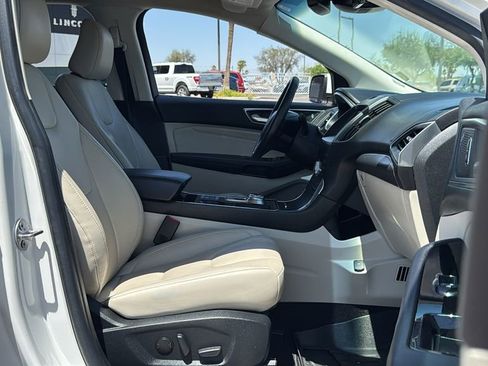 Used 2020 Ford Edge Titanium FWD image 24