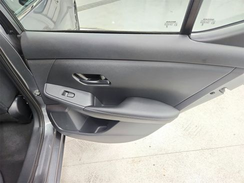 Used 2024 Nissan Sentra SV image 37