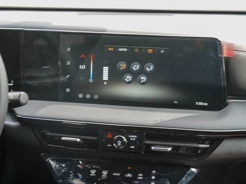 New 2026 Nissan Kicks SR image 15