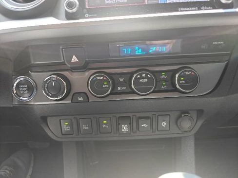 Used 2023 Toyota Tacoma TRD Off-Road w/ Advanced Technology Package AWD/4WD image 11