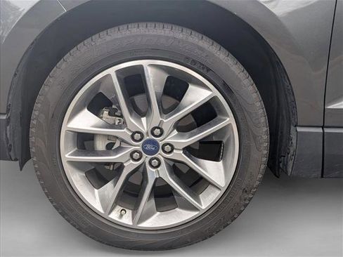 Used 2018 Ford Edge Titanium w/ Equipment Group 301A image 23