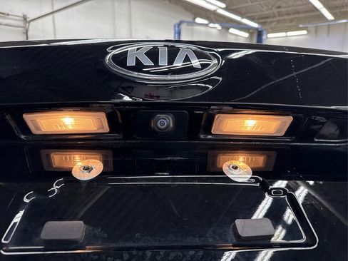 Used 2021 Kia Sorento EX w/ EX AWD X-Line Package image 16