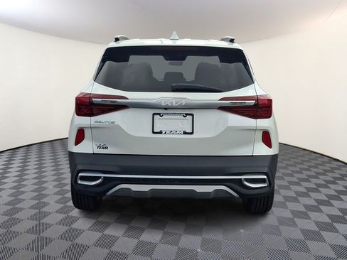 Used 2023 Kia Seltos S w/ Navigation Package AWD/4WD image 5