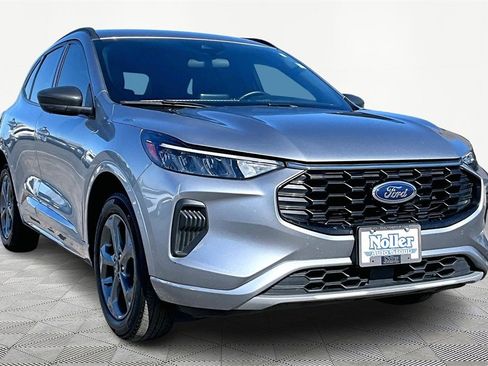 Used 2024 Ford Escape ST-Line image 12