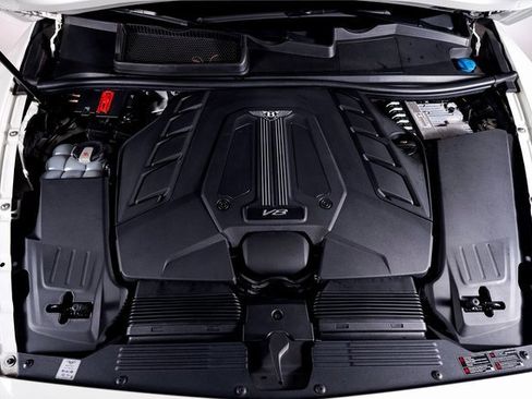 Used 2019 Bentley Bentayga image 10