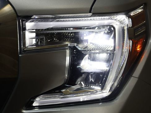 Used 2019 GMC Sierra 1500 SLE w/ SLE Value Package AWD/4WD image 14