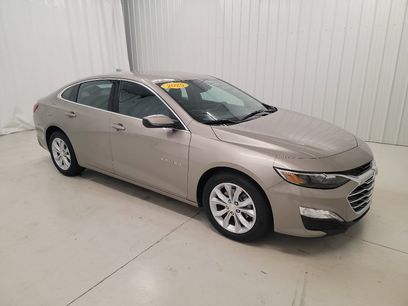 Used 2025 Chevrolet Malibu LT