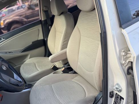 Used 2015 Hyundai Accent GLS image 14