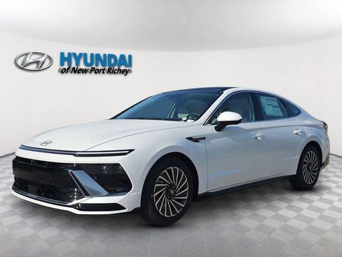 New 2026 Hyundai Sonata Limited FWD image 1