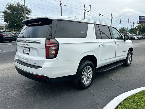 Used 2024 Chevrolet Suburban LT AWD/4WD image 5