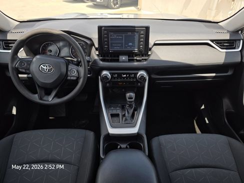 Used 2020 Toyota RAV4 XLE FWD image 13