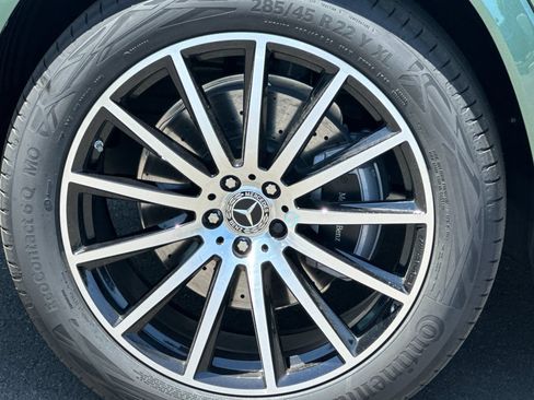 New 2026 Mercedes-Benz GLS 580 4MATIC image 32