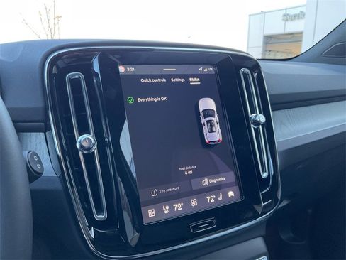 New 2026 Volvo EX40 Plus w/ Climate Package image 25