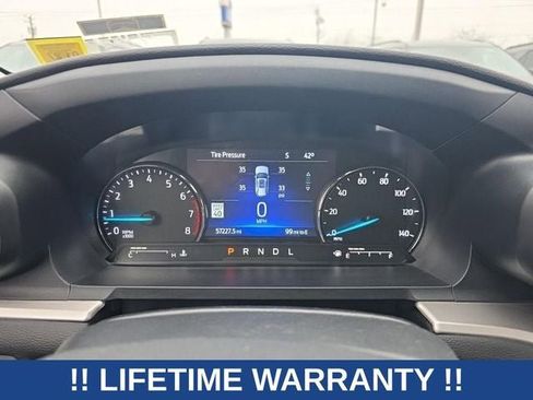 Used 2022 Ford Explorer XLT w/ Equipment Group 202A image 11