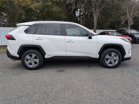 Used 2025 Toyota RAV4 LE image 10