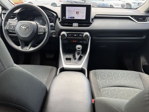 Certified 2023 Toyota RAV4 XLE w/ Convenience Package FWD image 6