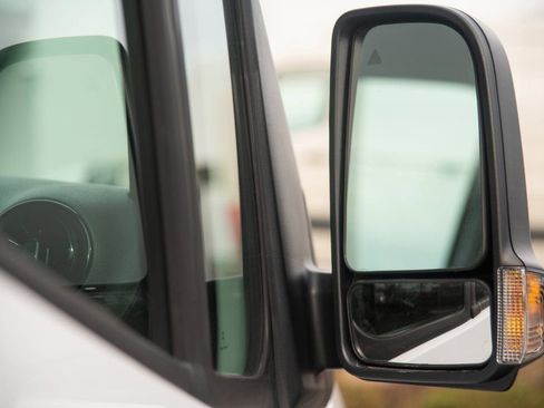 Used 2025 Mercedes-Benz Sprinter 2500 image 21