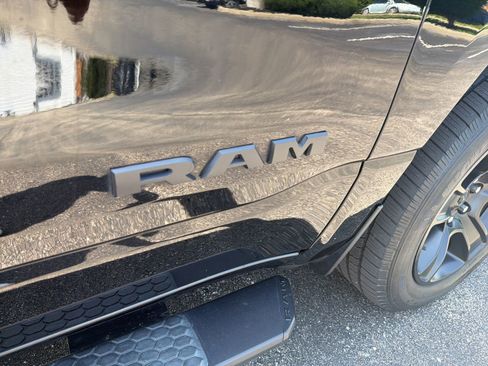 Used 2020 RAM 1500 Big Horn AWD/4WD image 29