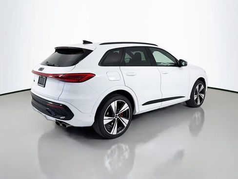 New 2025 Audi SQ5 Premium Plus image 7