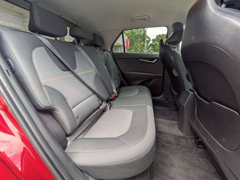 Used 2025 Kia Niro LX FWD image 29