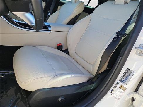 Used 2025 Mercedes-Benz C 300 Sedan image 16