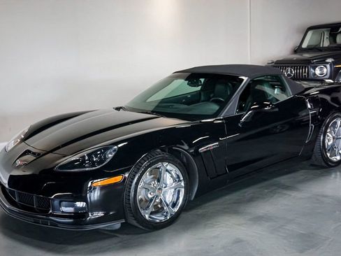 Used 2011 Chevrolet Corvette Grand Sport w/ Preferred Equipment Group image 5