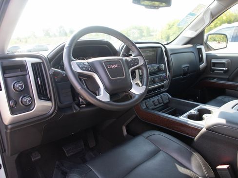 Used 2017 GMC Sierra 1500 SLT w/ SLT Premium Package AWD/4WD image 25