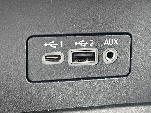 Used 2022 Nissan Sentra SR w/ SR Premium Package FWD image 20