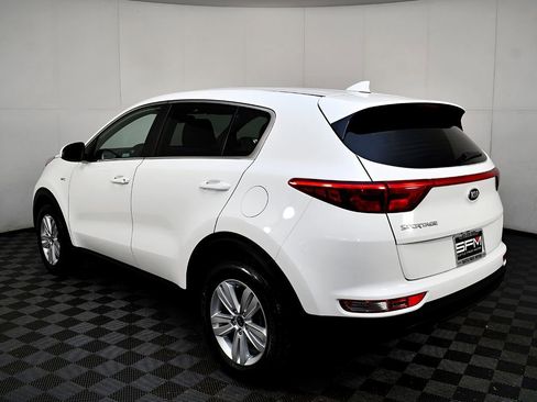 Used 2019 Kia Sportage LX image 11