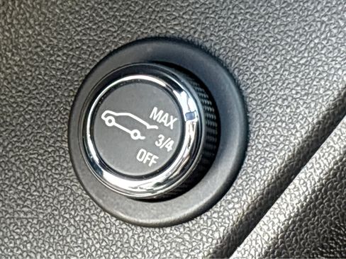 Used 2024 Chevrolet Blazer Premier w/ Driver Confidence II Package image 24