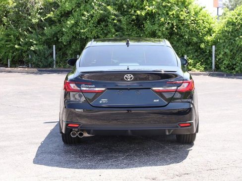 Used 2026 Toyota Camry SE AWD/4WD image 6