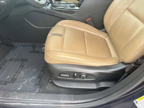 Used 2020 Chevrolet Blazer Premier w/ Driver Confidence II Package image 17