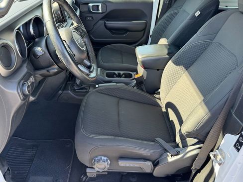 Used 2021 Jeep Wrangler Sport image 11