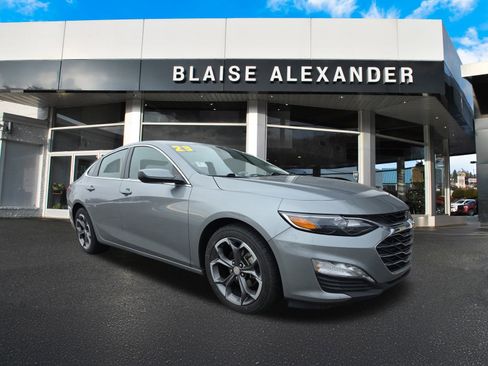 Used 2023 Chevrolet Malibu LT image 1