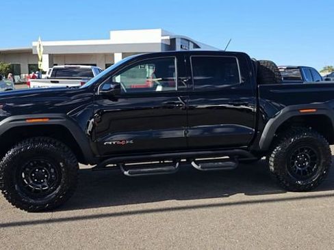 New 2026 GMC Canyon AT4X w/ AT4X AEV Edition AWD/4WD image 5
