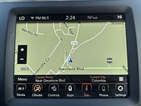 Used 2023 Jeep Cherokee Altitude Lux image 18