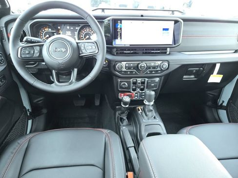 New 2026 Jeep Wrangler Unlimited Rubicon AWD/4WD image 14