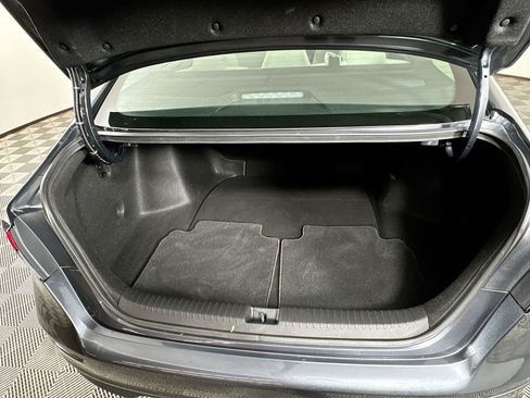 Used 2023 Honda Accord EX image 8